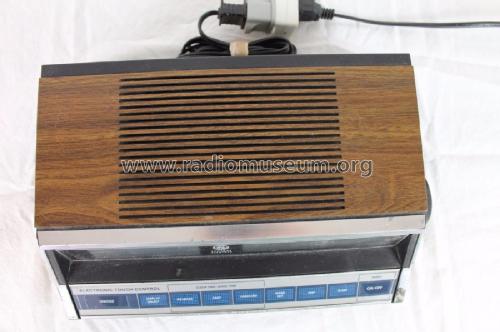 Electronic Touch Control Clock Radio 7-4662A; General Electric Co. (ID = 2253991) Radio