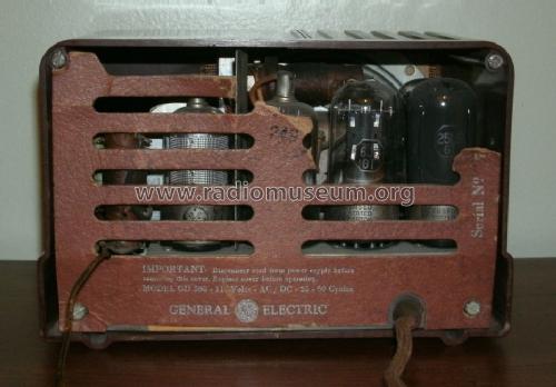 GD500 ; General Electric Co. (ID = 1569849) Radio