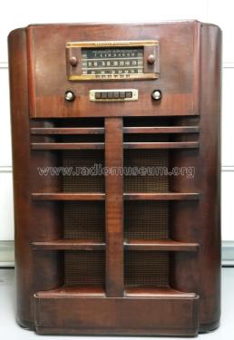 J-805 ; General Electric Co. (ID = 1980668) Radio