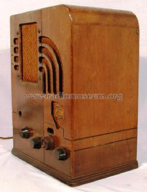 L-52-A ; General Electric Co. (ID = 366082) Radio