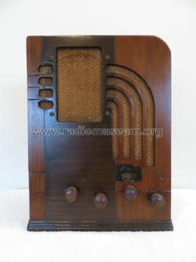 M-63 ; General Electric Co. (ID = 1772508) Radio