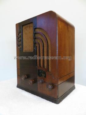 M-63 ; General Electric Co. (ID = 1772510) Radio