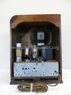 M-63 ; General Electric Co. (ID = 1772511) Radio