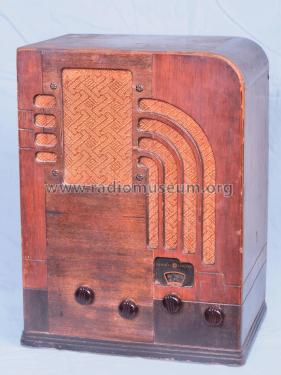 M-63 ; General Electric Co. (ID = 2789805) Radio