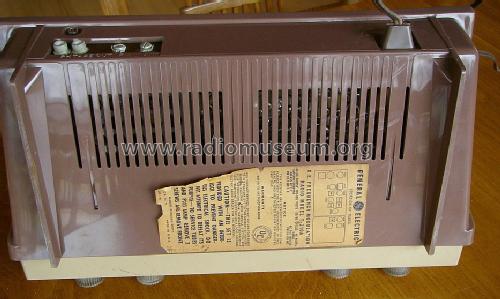 Musaphonic Dual Speaker T-210A; General Electric Co. (ID = 1460382) Radio