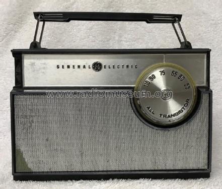 P1800 ; General Electric Co. (ID = 2226302) Radio