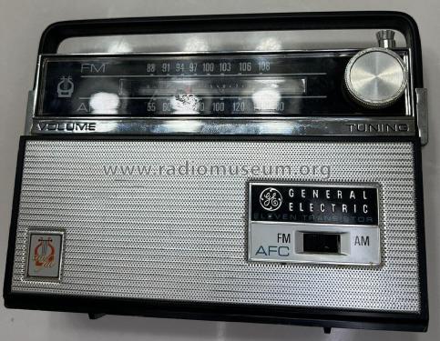 P1820B ; General Electric Co. (ID = 2823390) Radio