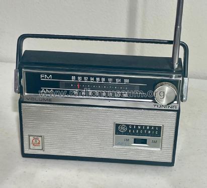 P1820B ; General Electric Co. (ID = 3077876) Radio