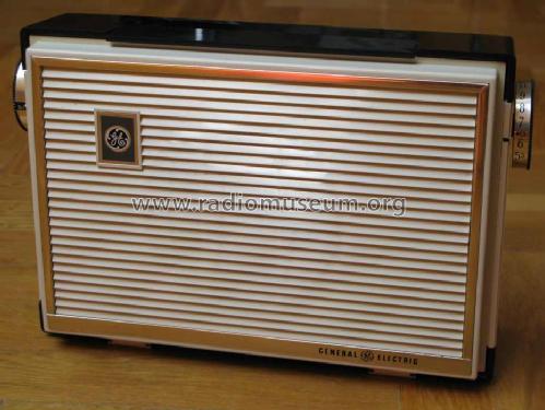 P671A ; General Electric Co. (ID = 756327) Radio