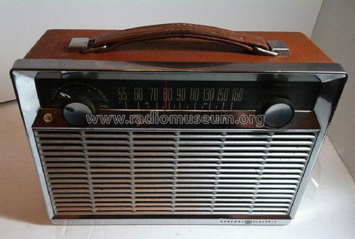 P780B ; General Electric Co. (ID = 1202868) Radio