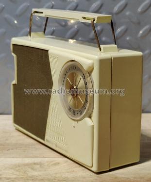 P808B ; General Electric Co. (ID = 2842802) Radio