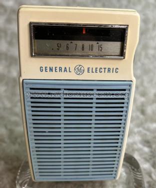 P821A ; General Electric Co. (ID = 2828623) Radio