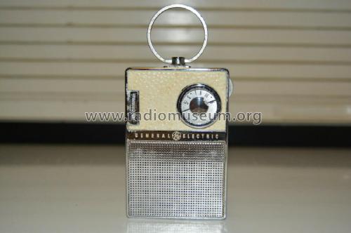 P-853A ; General Electric Co. (ID = 2358244) Radio