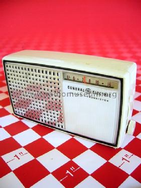 Deluxe 7 Transistor P-9001; General Electric Co. (ID = 350765) Radio