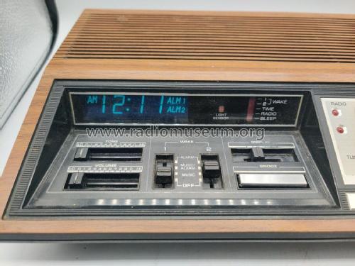 Programmable Clock Radio 7-4885A; General Electric Co. (ID = 2858431) Radio