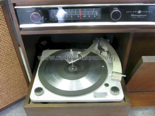 RC1616B TU20C ; General Electric Co. (ID = 1181182) Radio