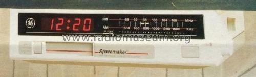 Spacemaker® - AM FM Radio - Cassette Player 7-4260A; General Electric Co. (ID = 1803016) Radio