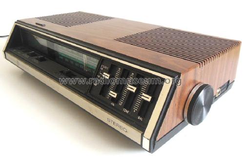 Stereo Clock Radio 7-4695A; General Electric Co. (ID = 1391937) Radio