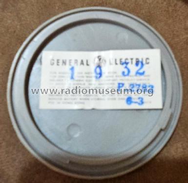 STP Oil Treatment P-2782; General Electric Co. (ID = 2959854) Radio