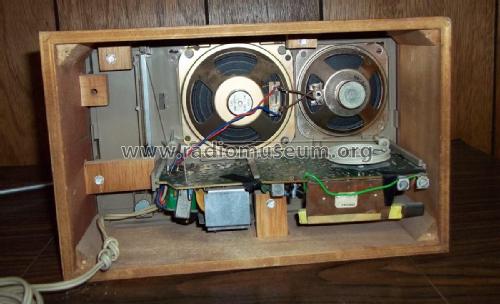 Dual Speaker T2270A; General Electric Co. (ID = 2688252) Radio