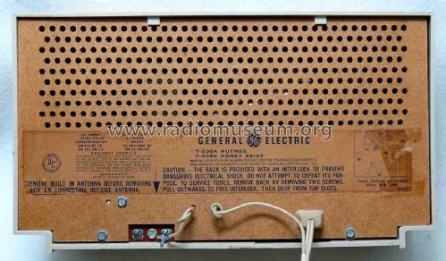 T236A ; General Electric Co. (ID = 781219) Radio