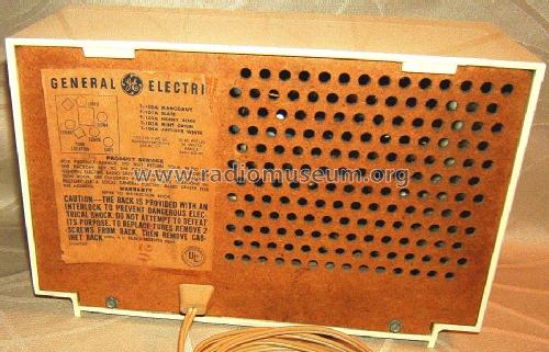 T-104A ; General Electric Co. (ID = 1428594) Radio