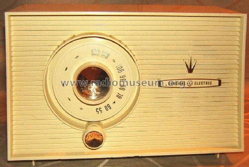 T-104A ; General Electric Co. (ID = 1428598) Radio