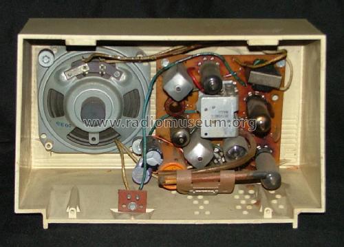 T-104A ; General Electric Co. (ID = 1968164) Radio