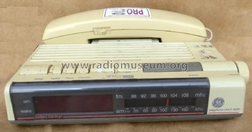 Telephone Clock Radio EA2-9711A; General Electric Co. (ID = 2339188) Radio