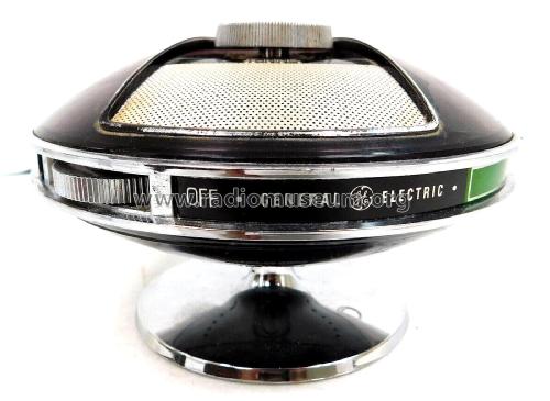 UFO or Flying Saucer P2775A; General Electric Co. (ID = 2849901) Radio