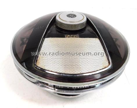 UFO or Flying Saucer P2775A; General Electric Co. (ID = 2849909) Radio