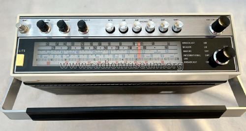 World Monitor 5-Band Radio P2920A Ch= R14GE; General Electric Co. (ID = 3140373) Radio