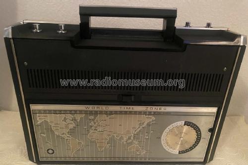 World Monitor P4990A; General Electric Co. (ID = 2775812) Radio