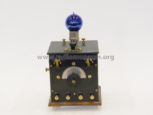 Amplificateur à résonance à 1 lampe No. 22; Gody, Abel; Amboise (ID = 2178817) mod-pre26