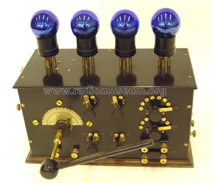 Amplificateur Universel à 4 lampes No. 13; Gody, Abel; Amboise (ID = 2178698) Radio