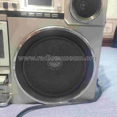 AM/FM Stereo Cassette Radio TSR-581; Gold Star Co., Ltd., (ID = 2985846) Radio