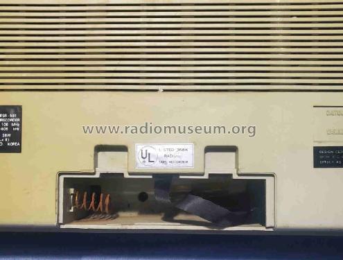 AM/FM Stereo Cassette Radio TSR-581; Gold Star Co., Ltd., (ID = 2985866) Radio