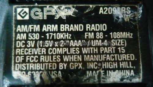 Arm-Band AM/FM Jogging Radio A2098RS; GPX Inc. - Gran Prix (ID = 1850192) Radio