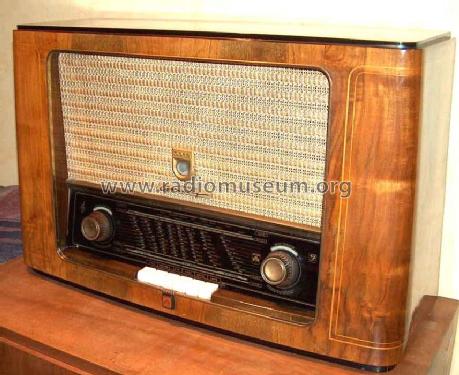 3012 Radio Grundig Radio-Vertrieb, RVF, Radiowerke, build |Radiomuseum.org