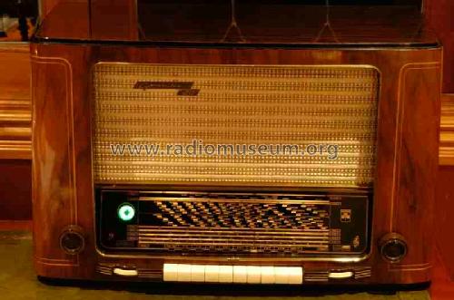 restauración de radios antiguas: barnizado radios Grundig 4010