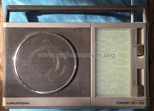 Concert-Boy 220a; Grundig Radio- (ID = 2880959) Radio