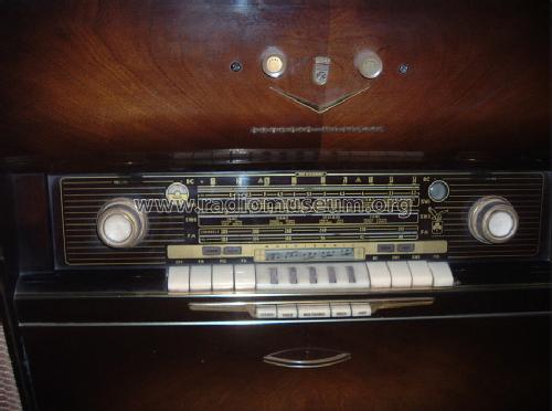 Majestic Musical Instrument 8098/USA; Grundig Radio- (ID = 1210566) Radio