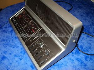 RF800; Grundig Radio- (ID = 823530) Radio