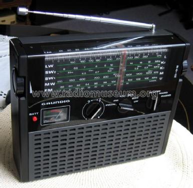 Signal 700; Grundig Radio- (ID = 595788) Radio