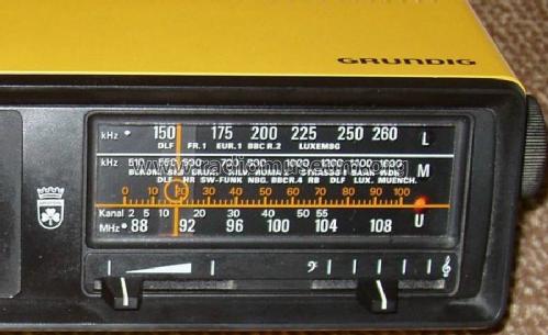 SONO-CLOCK 300; Grundig Radio- (ID = 1682176) Radio