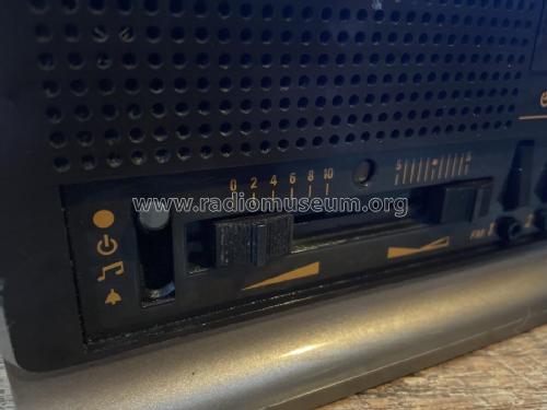 sonoclock 700; Grundig Radio- (ID = 2822919) Radio