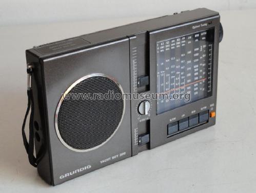 Yacht-Boy 300; Grundig Radio- (ID = 1232770) Radio