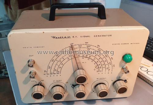 Signal Generator SG-8; Heathkit Brand, (ID = 2483583) Equipment