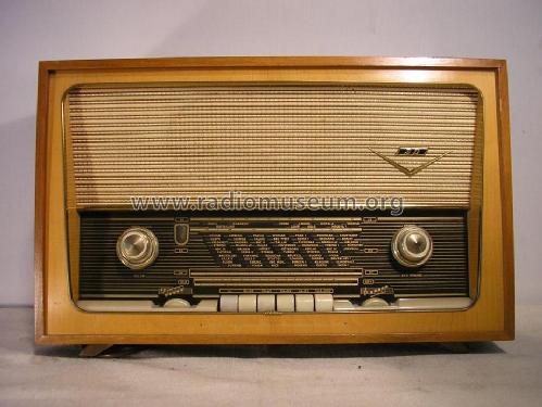 Celeston Cadet ; Oy Helvar; Helsinki (ID = 1262398) Radio