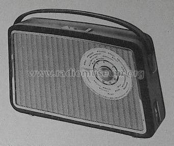 7 Transistor 2 Wave Band Superhet Portable ; Henry's Radio Ltd.; (ID = 1736694) Kit